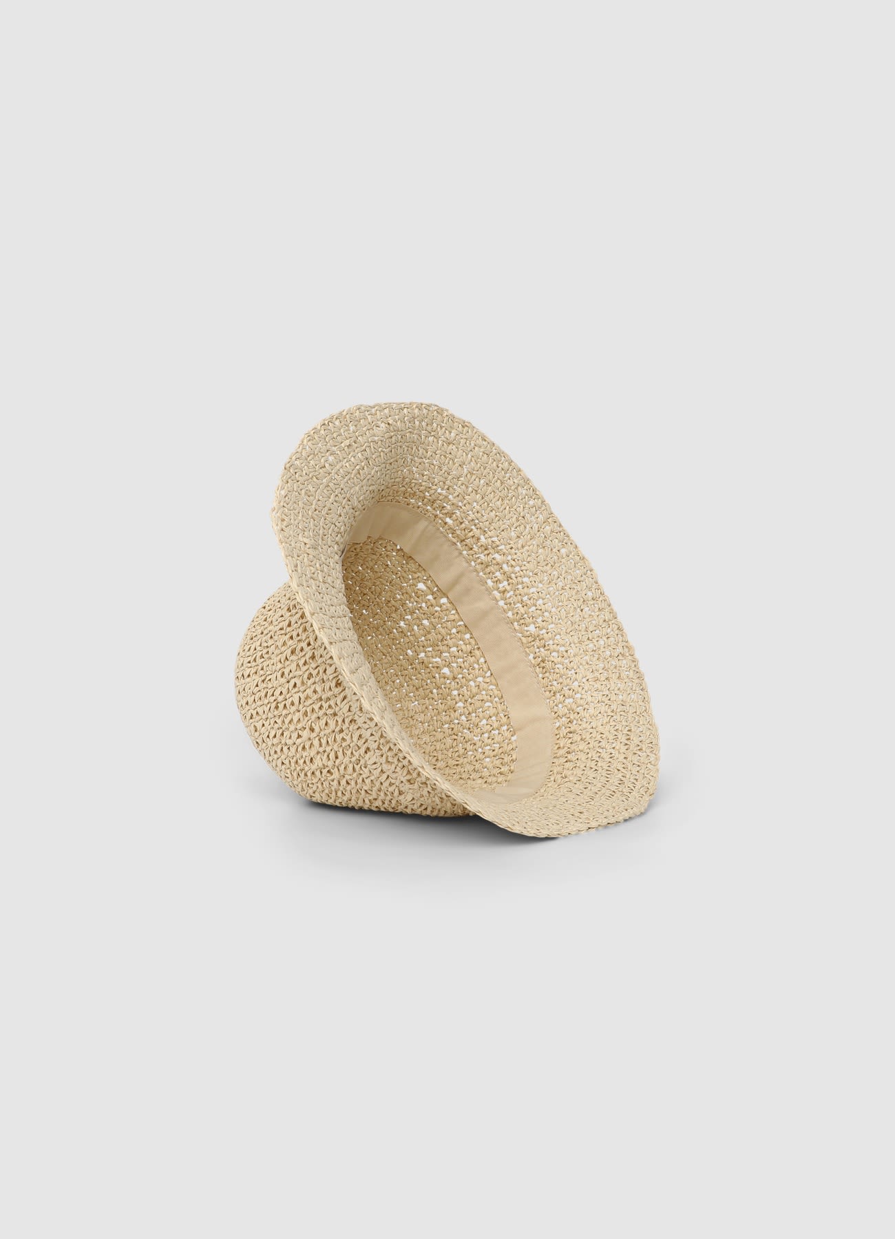 Cappello pescatore intrecciato