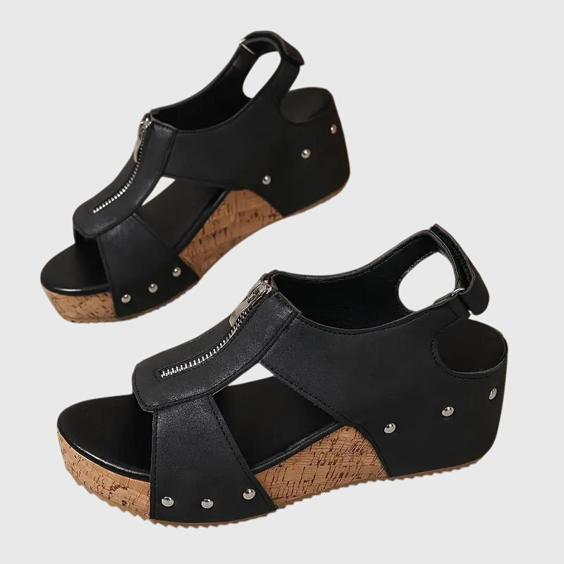 Bridie | Sandali Zeppa con Zip e Calzata Larga