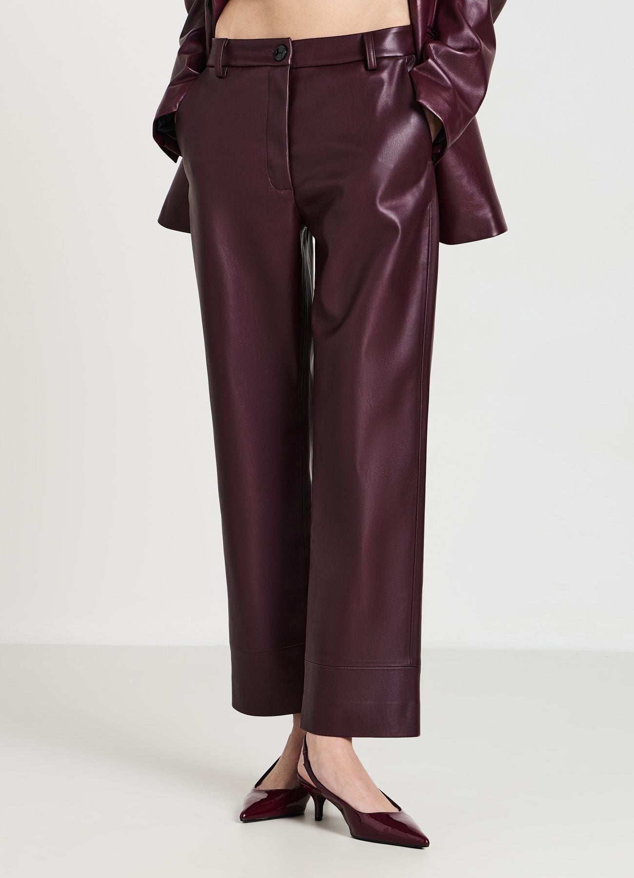Pantaloni straight in similpelle