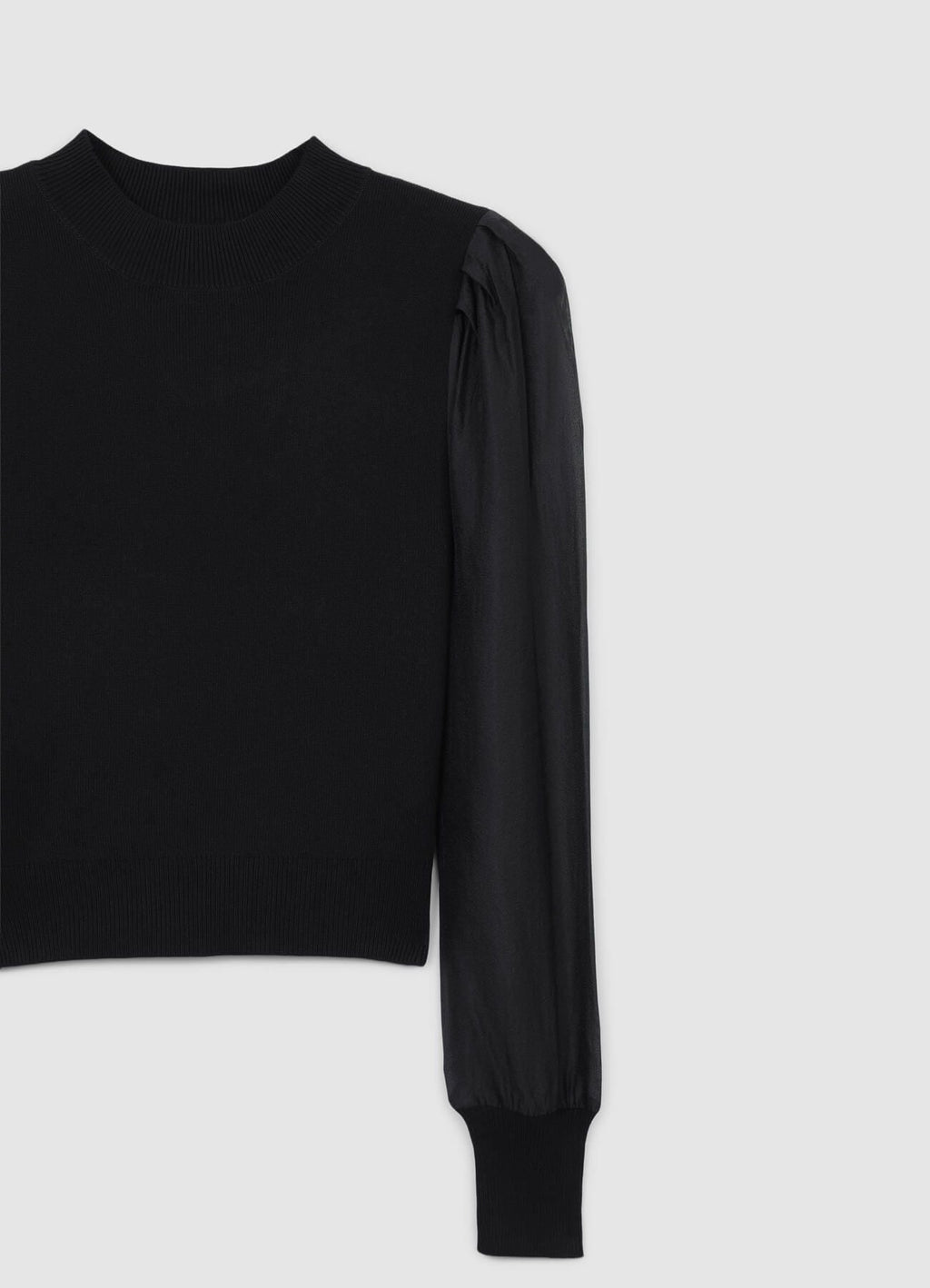 T-shirt con maniche organza