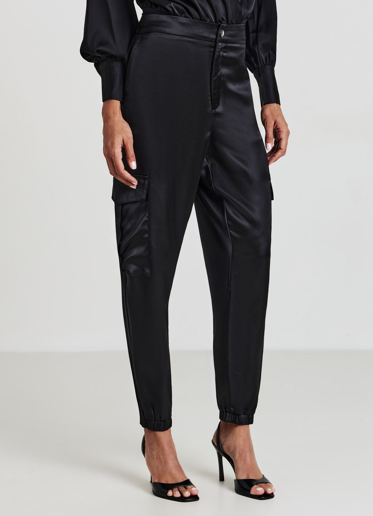 Pantaloni cargo similsatin
