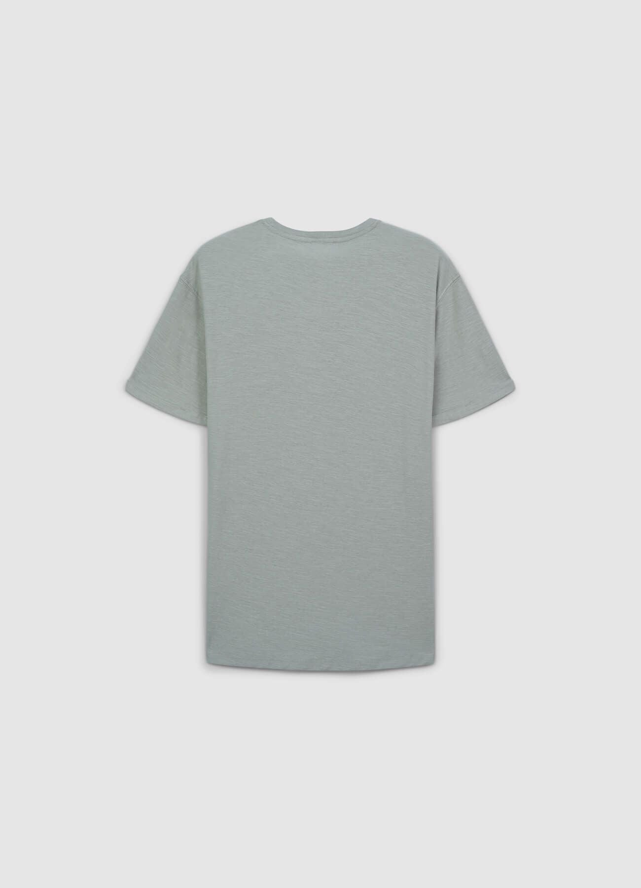 T-shirt con taschino