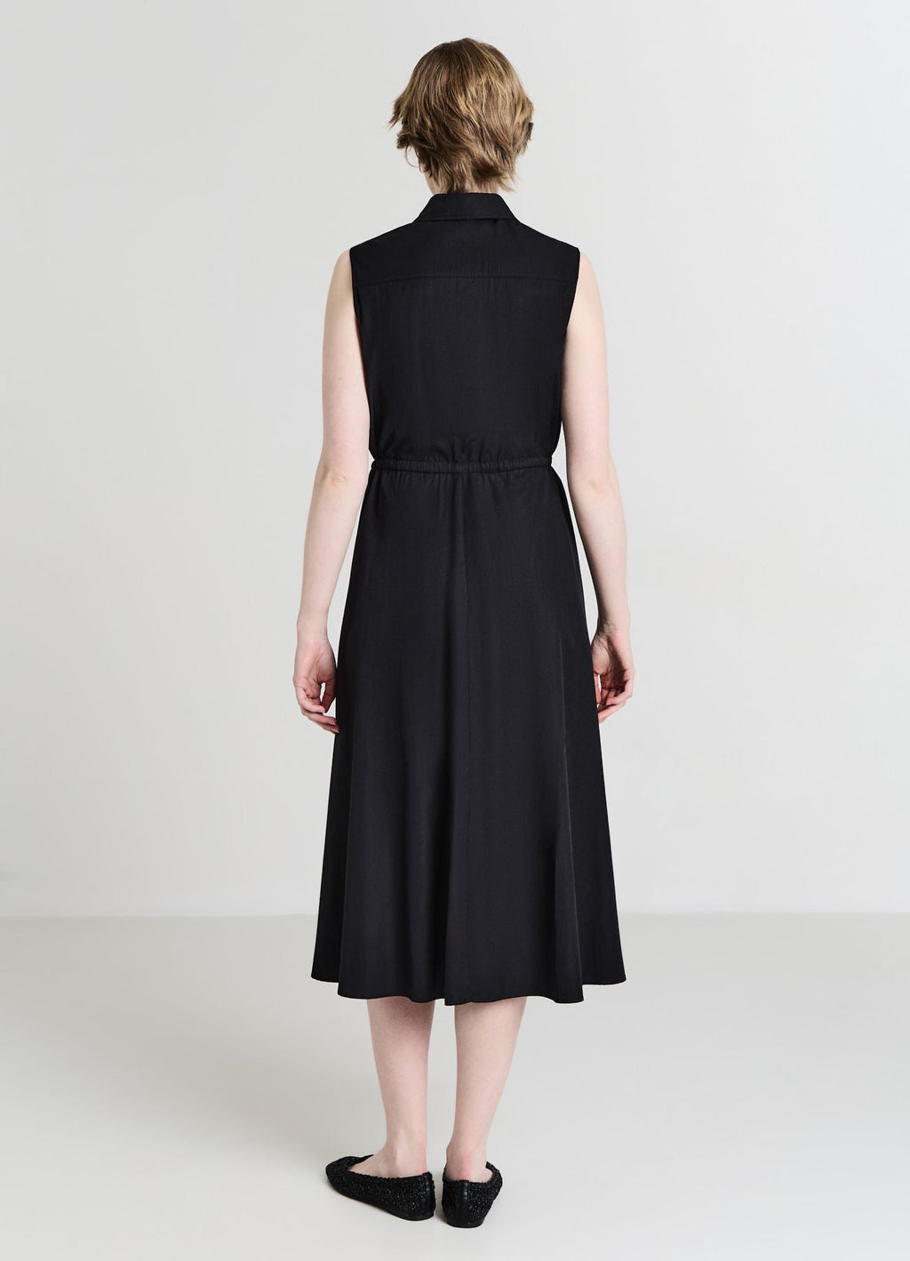 Vestito lungo smanicato