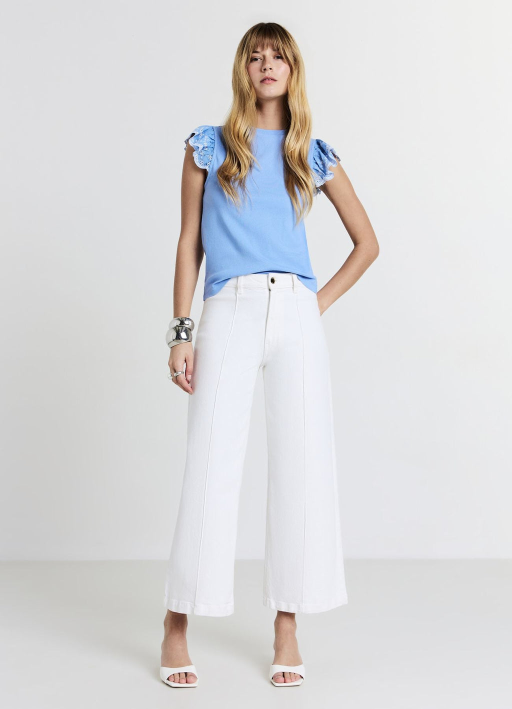 T-shirt a costina volant